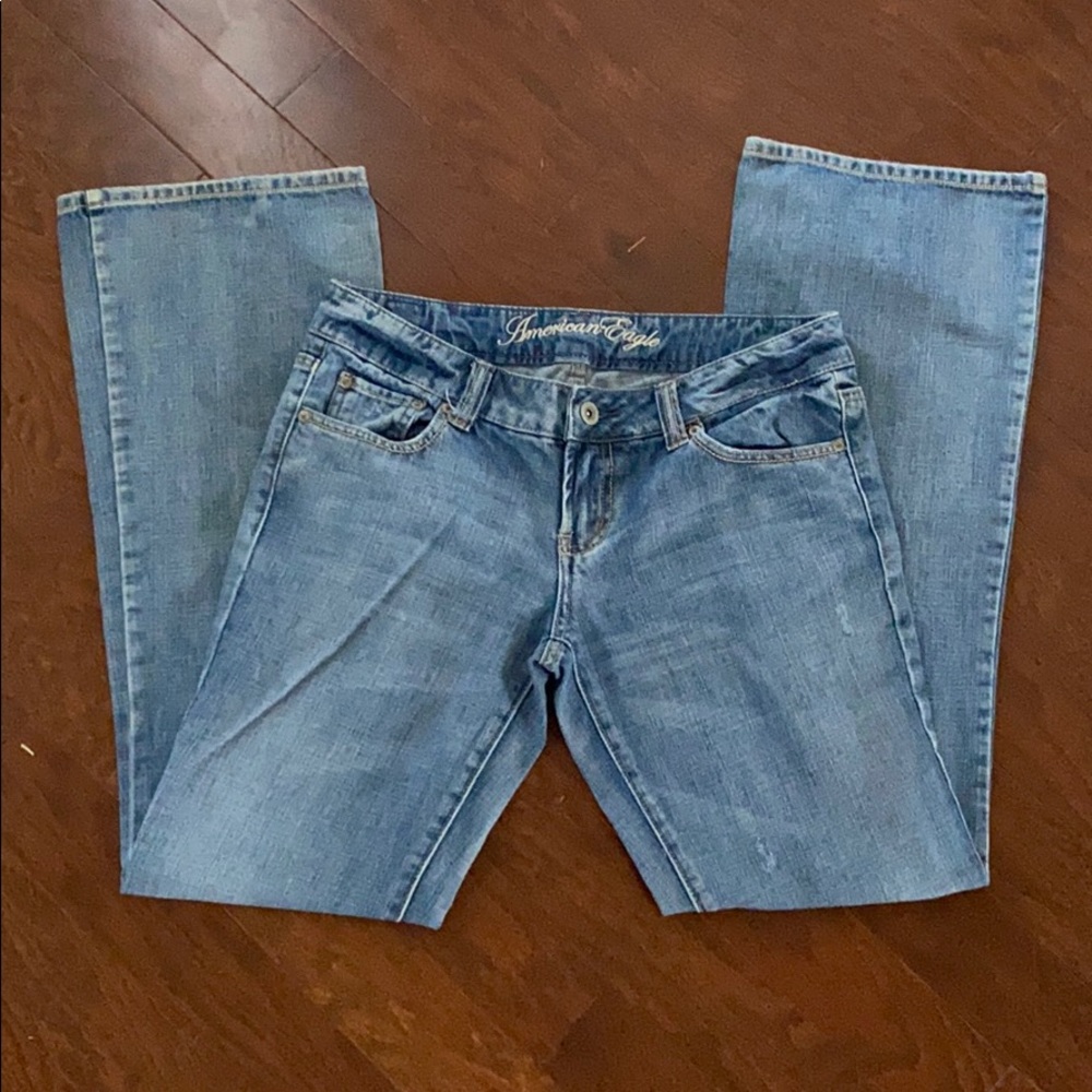 Size 8 long AE Favorite Boyfriend jeans